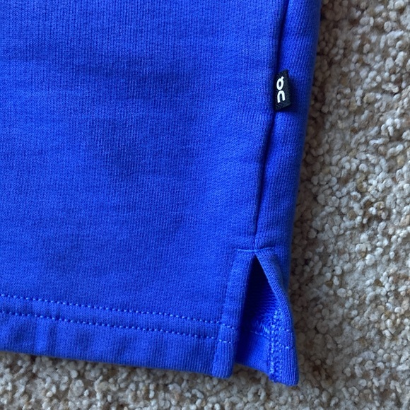 On Running Men’s Sweat Shorts Blue Athletic Run on Clouds Sz S - Picture 9 of 11